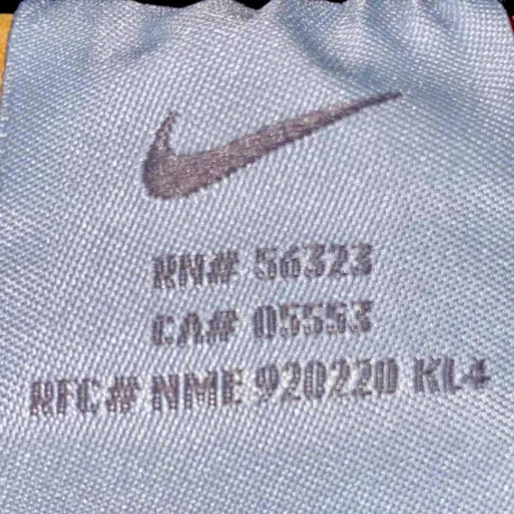 Nike Windbreaker black/white zip pockets - Picture 11 of 14